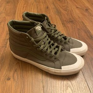 Military green Vans Sk8-hi